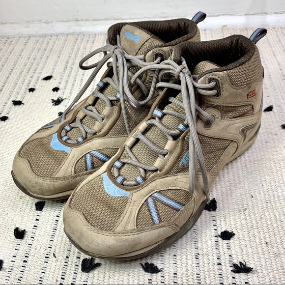 teva sneaker boot
